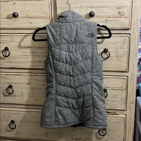 Northface women’s vest - Picture 7 of 13